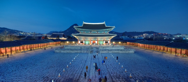 경복궁 야간 관람…봄 밤에 취해볼까 | 서울경제
